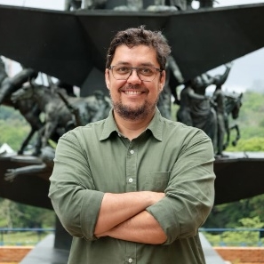 Efraín Hernando Pinzón Reyes