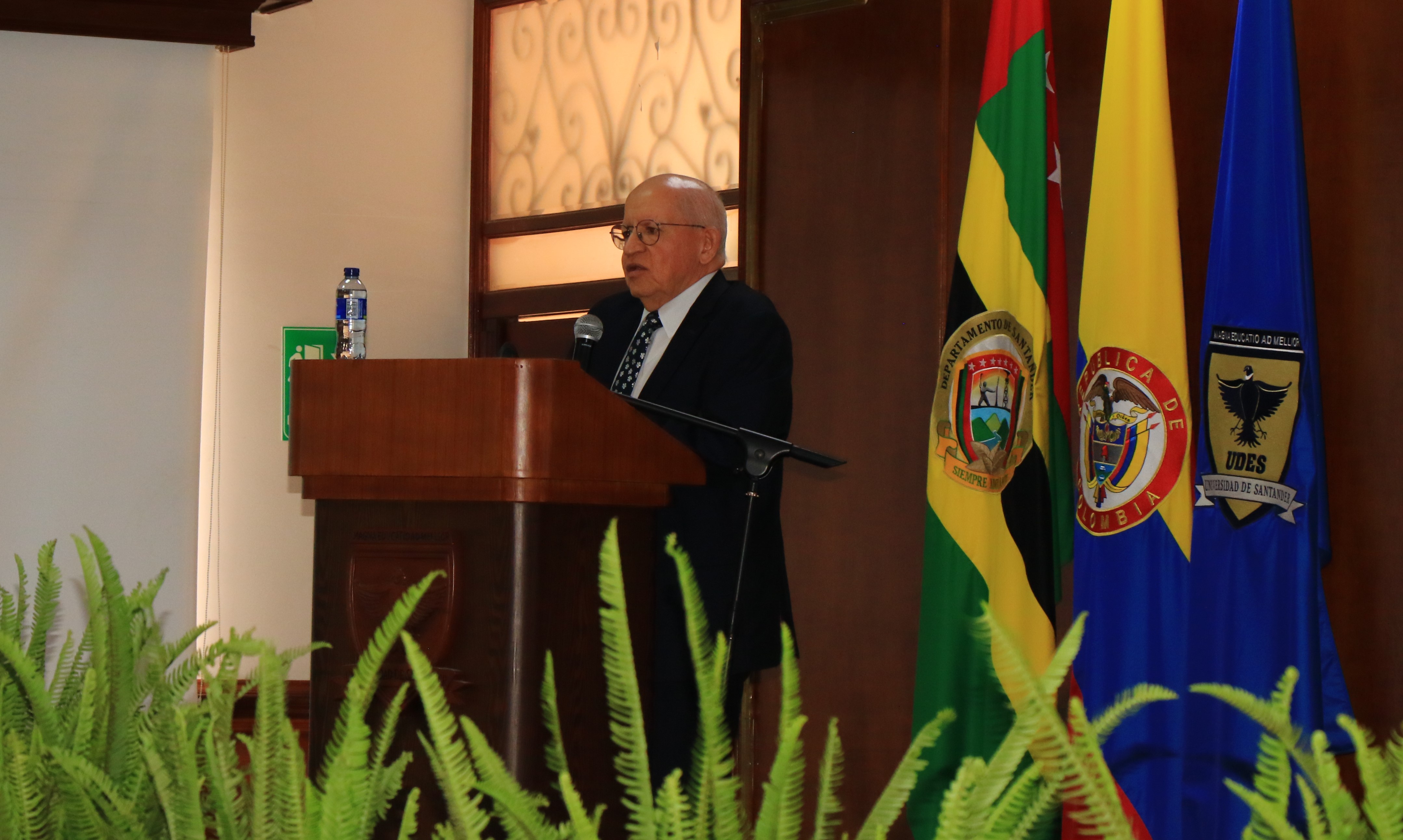 decano medicina udes william reyes bucaramanga