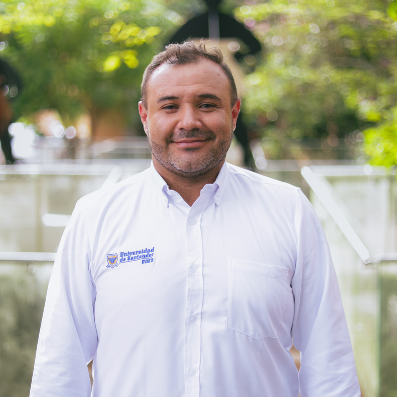 Foto del entrenador de Voleibol