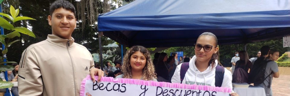 Estudiantes de Instrumentación Quirúrgica se sumaron activamente al proceso de autoevaluación