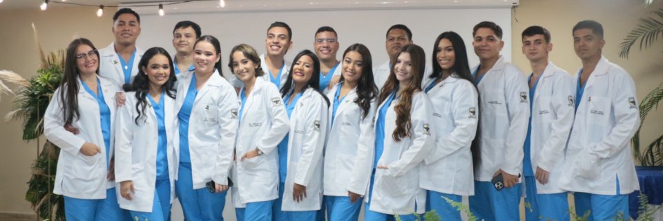 Imposición de batas blancas en la UDES Valledupar: un hito en la formación de Médicos Internos