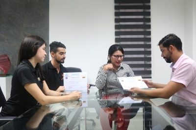 Estudiantes de Diseño Gráfico UDES ganan aval para participar en feria de emprendimiento e investigación en Argentina