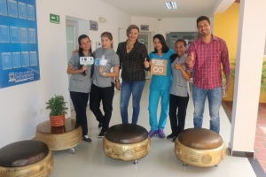 Estudiantes de Fisioterapia desarrollan trabajos con material reciclable