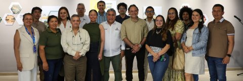 UDES presentó exposición sobre el Clúster de la Piña del gran Santander y su potencial para la investigación y la aplicación industrial
