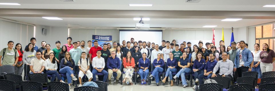 Programa de Ingenier&iacute;a Civil UDES present&oacute; sus retos acad&eacute;micos y oportunidades para el 2026A
