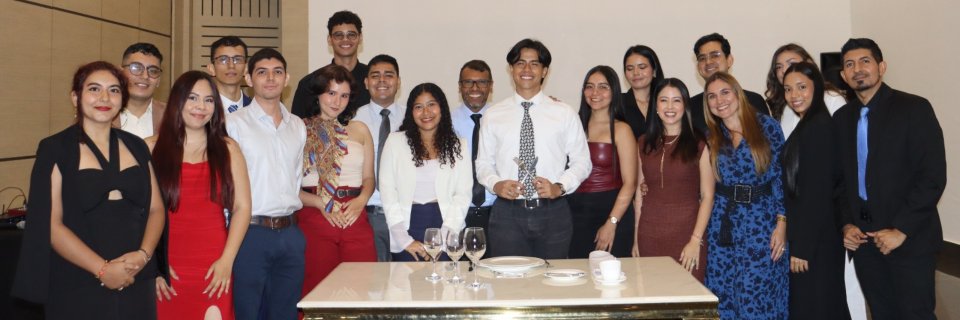 Universidad de Santander realizó el taller de etiqueta y protocolo &quot;Del tenedor al éxito&quot;