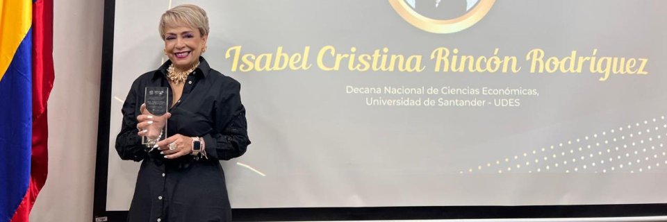 Decana Isabel Cristina Rincón de la UDES recibió reconocimiento de la Asociación Colombiana de Facultades de Administración