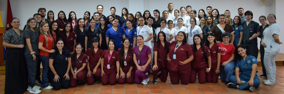 Estudiantes de salud de la UDES Cúcuta fortalecen sus habilidades comunicativas mediante la estrategia ‘La mala noticia’