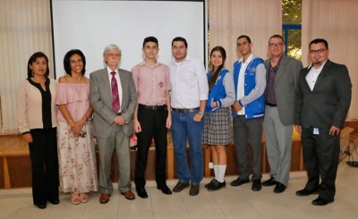 Colegios de Bucaramanga compiten en las olimpiadas de Matemáticas UDES 2016