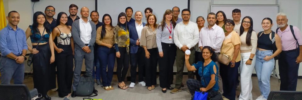 Empresarios y expertos se dieron cita en FERES 2025: una apuesta de la UDES y la Cámara de Comercio de Bucaramanga