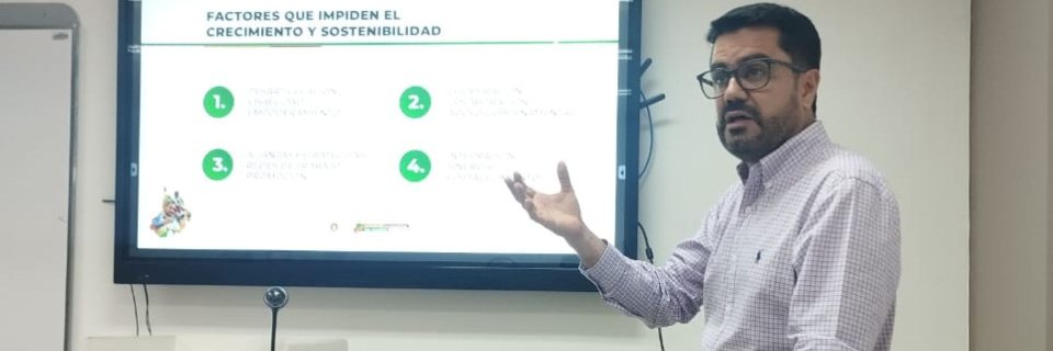 UDES fortalece vínculos con empresarios de la industria del calzado en Santander