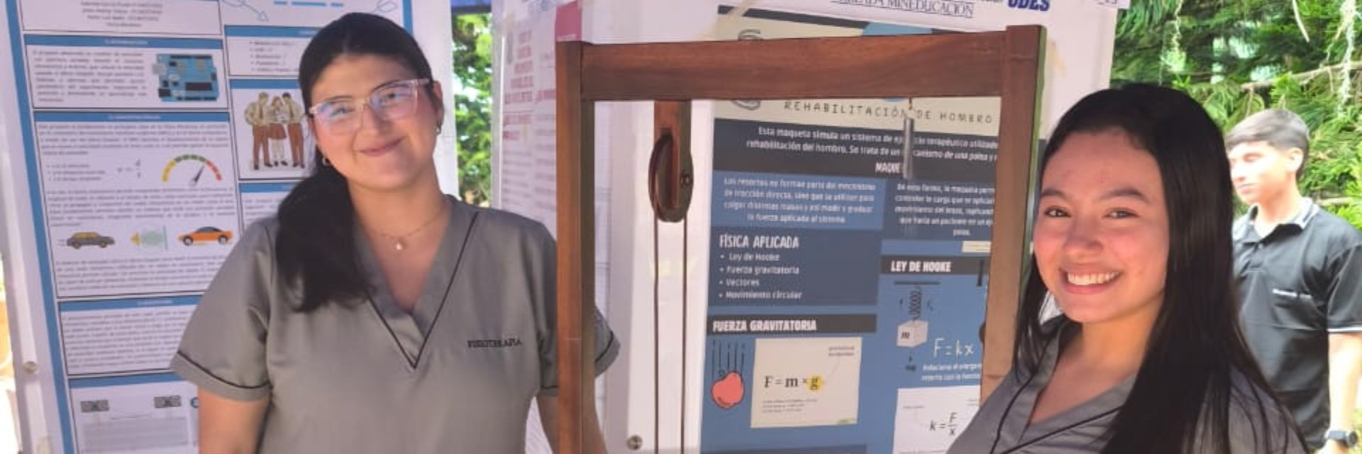 Estudiantes se destacaron en la jornada EXPOFIS 2025 con proyectos innovadores
