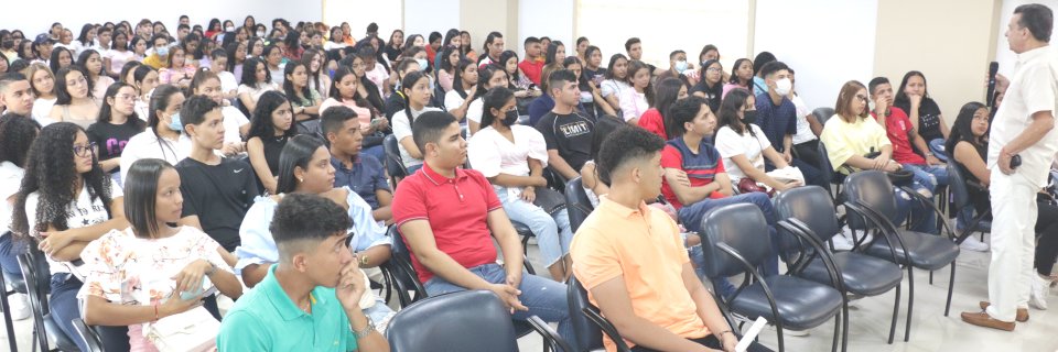 “Ustedes son el corazón, la razón de ser de nuestra Universidad”