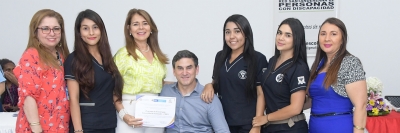 Programa de Fisioterapia recibe reconocimiento por su labor con la población con discapacidad en Santander