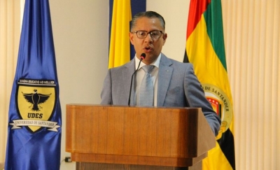 “La UDES es referente académico para liderar procesos democráticos en el oriente colombiano”, afirmó el Secretario del Parlamento Andino