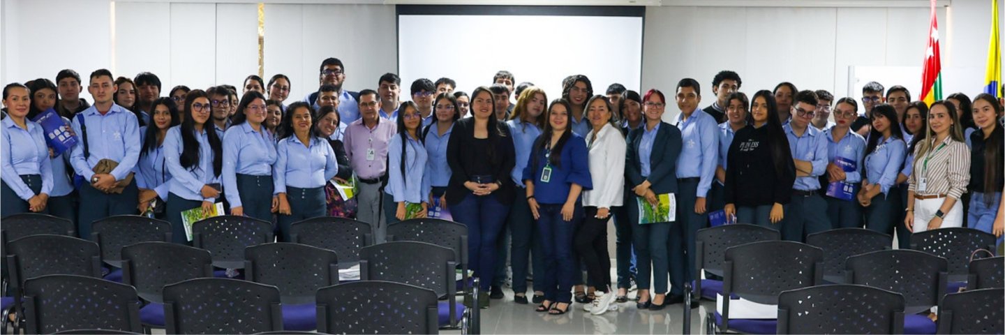 UDES recibe a aprendices SENA para fortalecer conocimientos en Facturación y Nómina Electrónica