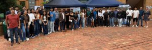 Estudiantes investigadores del programa de Geología en la Geoferia UDES