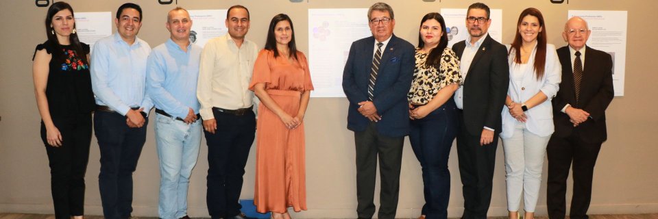 Con la exposición ‘Producción Intelectual UDES’ se inauguró la segunda edición de la feria ‘Vive Libro’