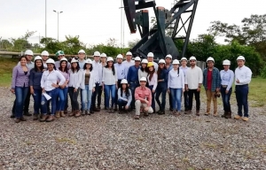 29 estudiantes visitaron las plantas más modernas de ECOPETROL