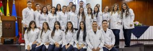 Ceremonia de imposición de símbolos del programa de Fisioterapia: un acto de compromiso y homenaje