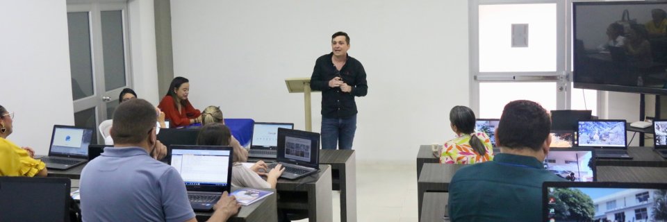La UDES Valledupar impulsa la transformación con Inteligencia Artificial en su VI Meeting Empresarial 2025