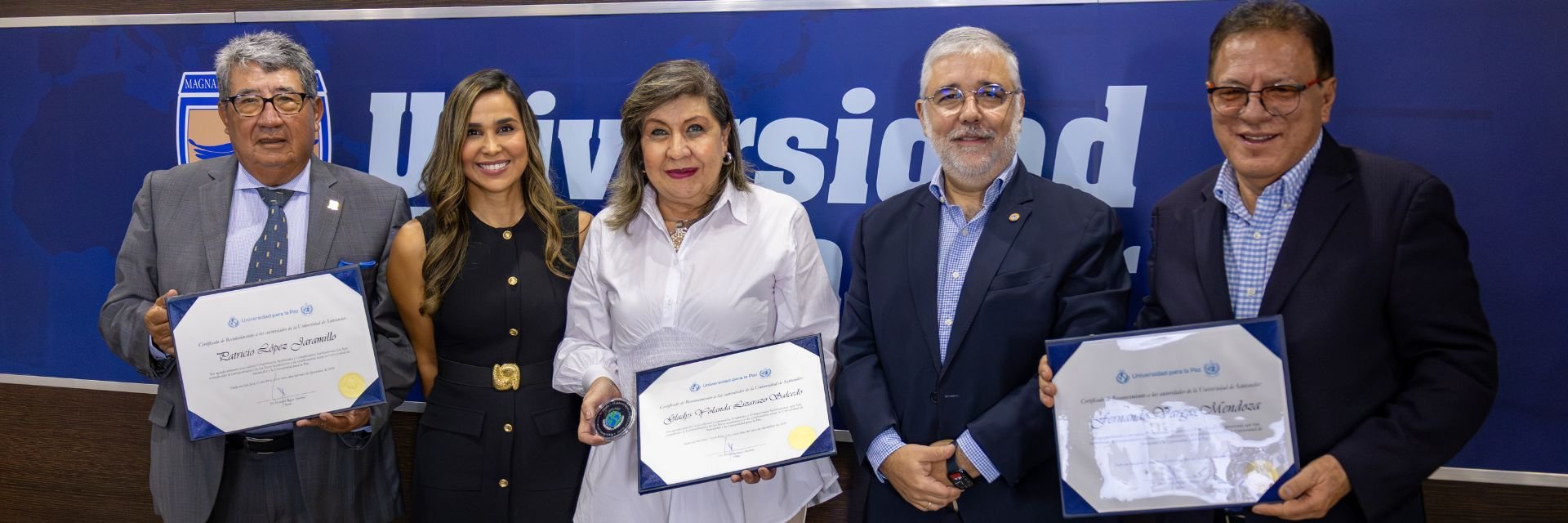 UPAZ realizó ceremonia de entrega de certificaciones y reconocimiento institucional a la UDES