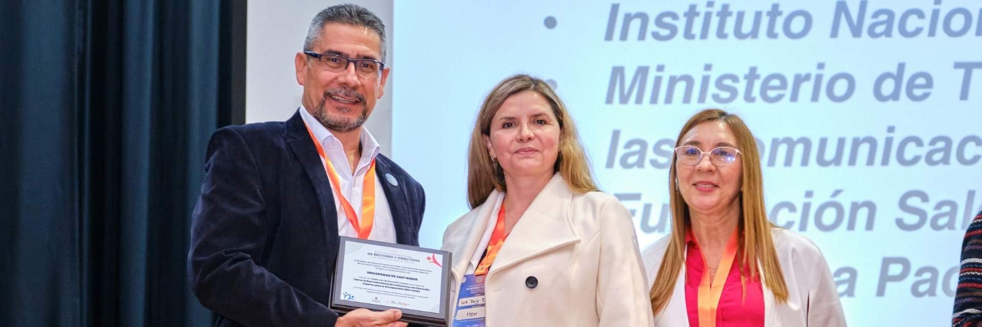 UDES recibe reconocimiento nacional por liderar la educación superior inclusiva en Colombia