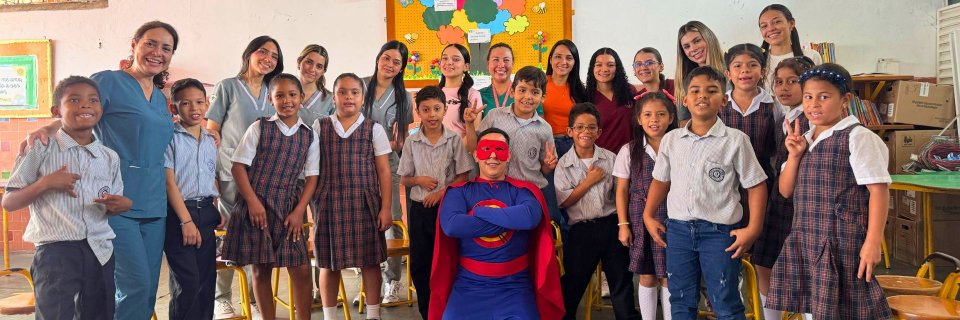 Sin Quemaduras, Vivo Feliz: Con estrategias lúdicas, iniciativa de la UDES llega a más niños de Bucaramanga