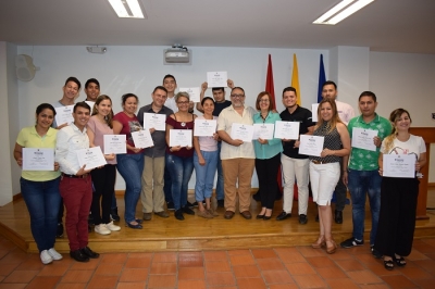 Liderazgo y trabajo en equipo con resultados positivos