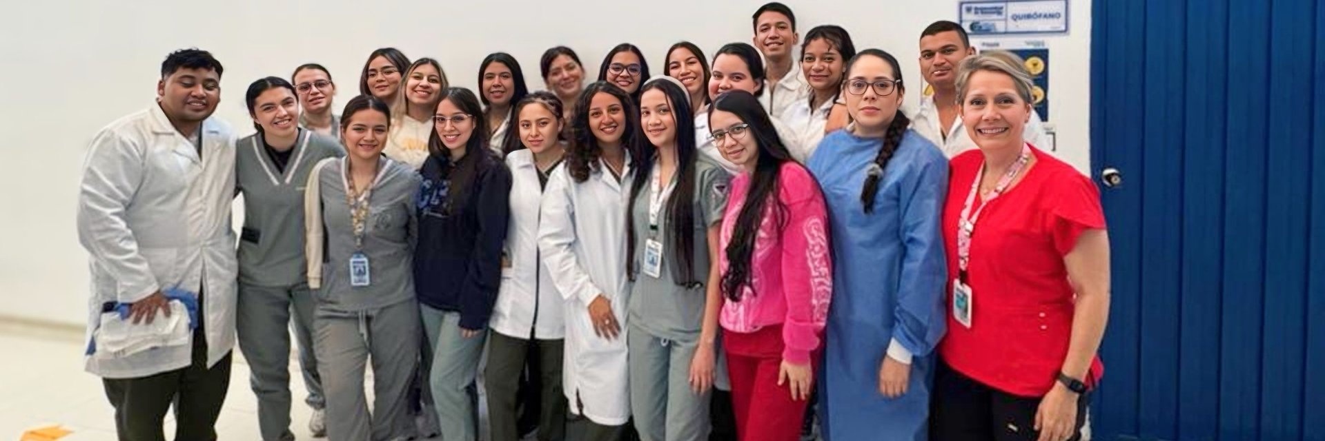 Taller 'Puentes quirúrgicos': práctica experiencial entre Instrumentación Quirúrgica y Medicina Veterinaria y Zootecnia