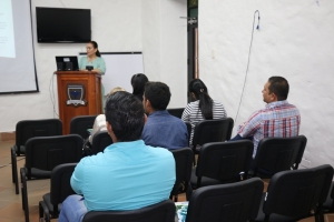 Equipo de compras socializa políticas de contratación a proveedores del alma mater