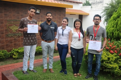 Estudiantes de Diseño Gráfico Publicitario ganan bronce en máximo encuentro de investigación de Sudamérica