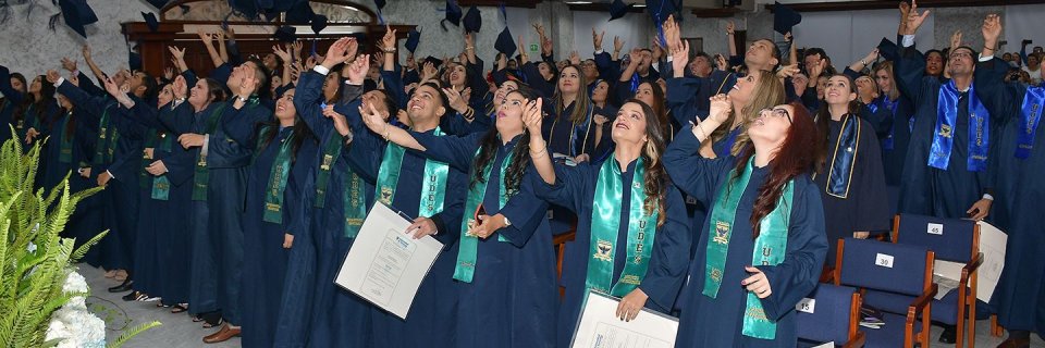 La UDES impulsó a sus 302 nuevos graduados a ser pioneros