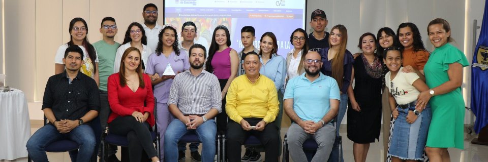 Jóvenes emprendedores de Floridablanca potencializan sus ideas y reciben capital semilla