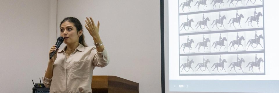 Experta internacional visitó la UDES y ofreció una masterclass a estudiantes de Tecnología en Comunicación Gráfica