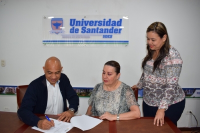 La UDES, Campus Cúcuta y la RECIEE, firmaron importante convenio que beneficiará a la institución y la región