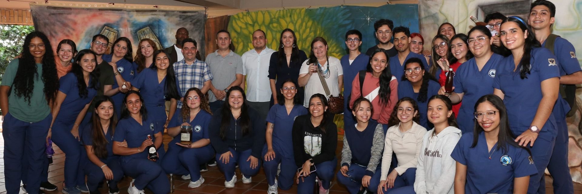 Estudiantes UDES participaron en taller sobre elaboración de cerveza artesanal en la ‘Semana de Microbiología Industrial’