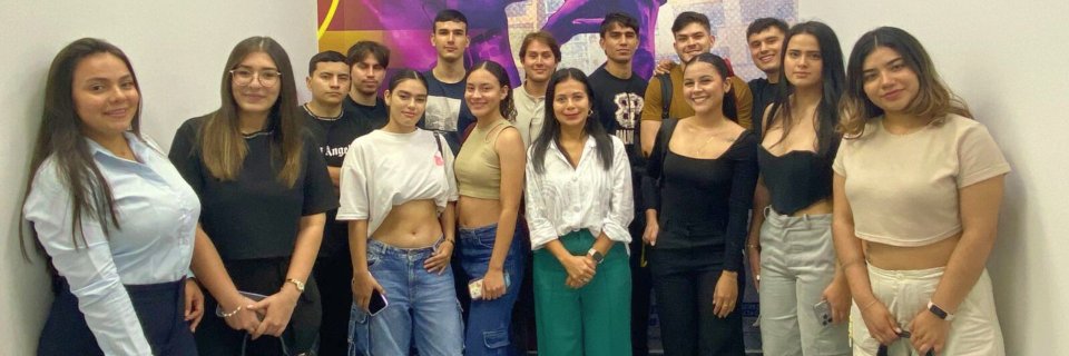 Estudiantes de Administración Financiera UDES fortalecen sus competencias con visita al centro de emprendimiento a C-Emprende