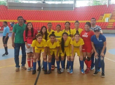 Selección femenina de fútbol UDES gana los departamentales universitarios