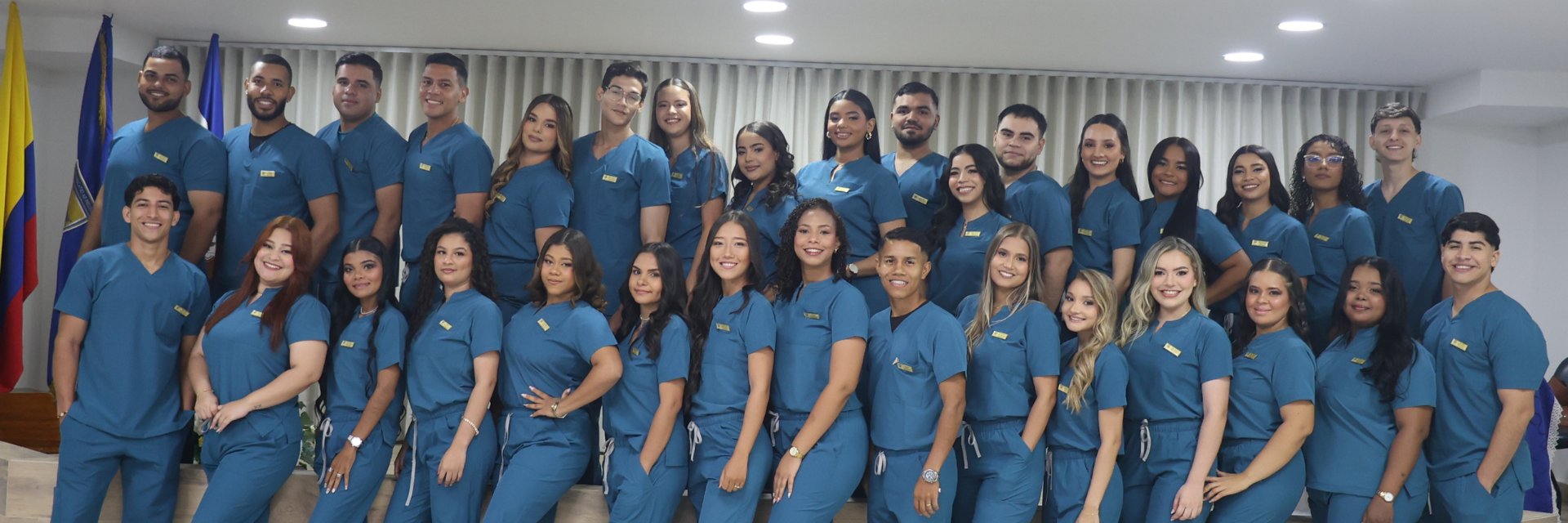 Programa de Fisioterapia impuso placas a estudiantes de décimo semestre