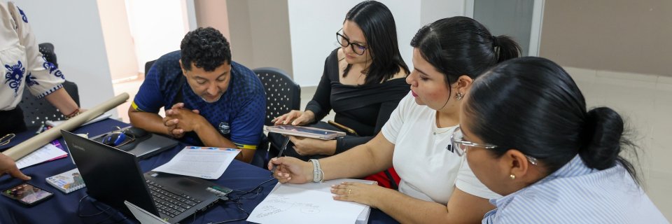 Talleres institucionales como parte del proceso de renovaci&oacute;n de la acreditaci&oacute;n en alta calidad