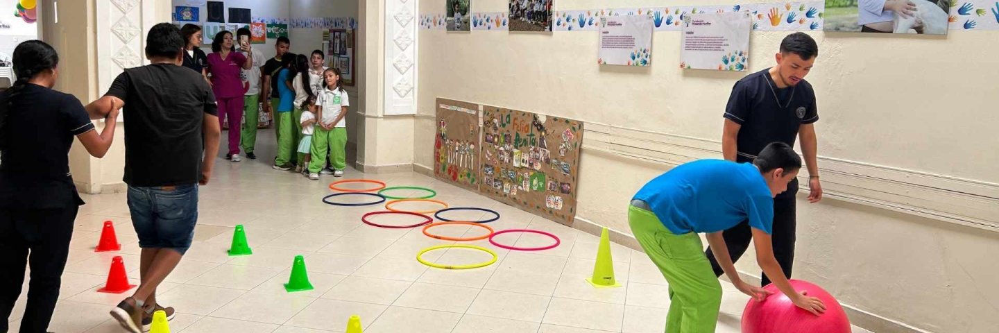 UDES impulsa un programa que transforma el bienestar de personas con discapacidad y sus cuidadores