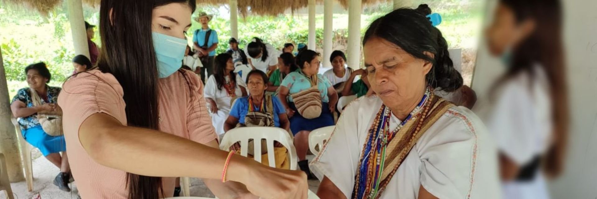 Jóvenes investigadores UDES diseñaron estrategia para el fortalecimiento ambiental y sanitario de caficultores Indígenas Arhuacos