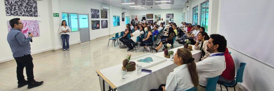 Cuando la ciencia se convierte en arte: UDES llev&oacute; exposici&oacute;n de microfotograf&iacute;a a las instalaciones de AGROSAVIA 