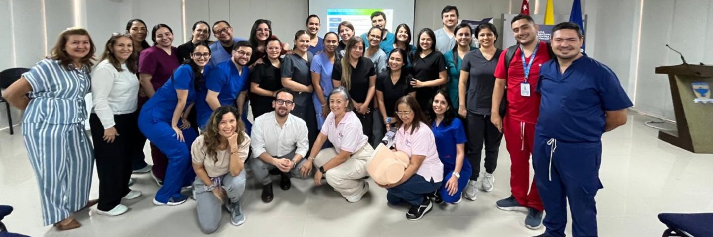 Estudiantes y residentes UDES fortalecen su formación para la detección temprana del cáncer de próstata