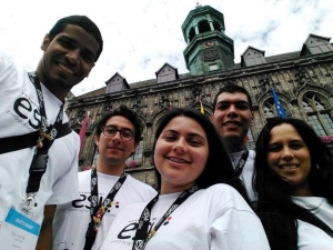 En Expo-Sciences International 2015, egresada UDES presentó proyecto de investigación meritorio