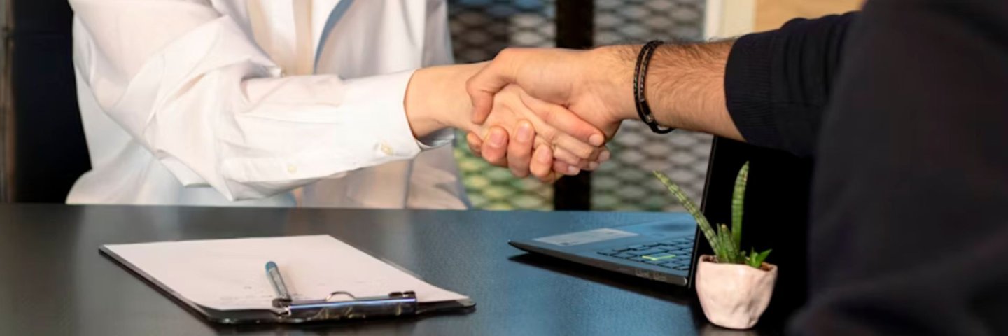 Convocatoria Auxiliar de Enfermería, provincia de Vélez para el Proyecto Re-HOPE