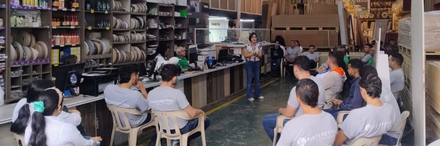 UDES y Maderettos trabajan en convenio para ampliar oportunidades educativas