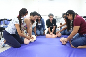 Profesionales en Fisioterapia participaron del curso de Reanimación BLS