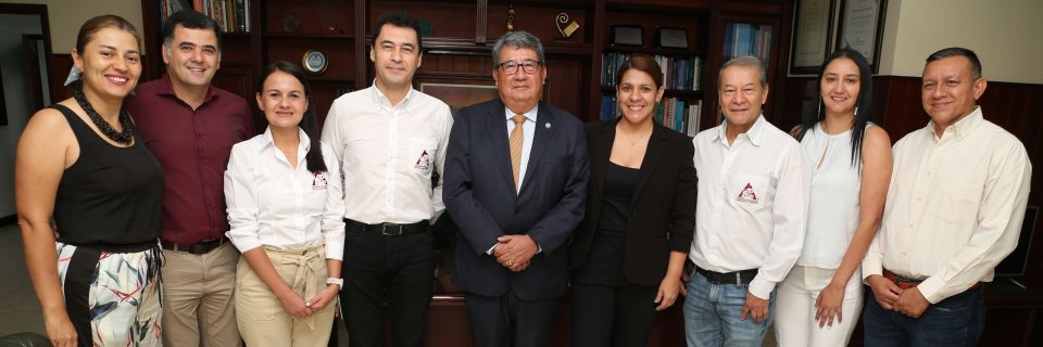 UDES y Cenicafé estrechan lazos para fortalecer el sector cafetero en el país